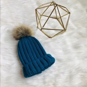 Faux fur Pom Pom knit beanie